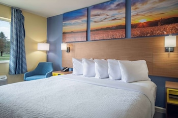 Room, 1 King Bed, Accessible, Non Smoking
