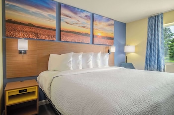Studio Suite, Non Smoking (3 Queen Beds)