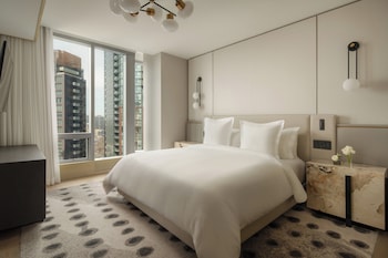Corner One Bedroom Suite