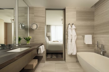 Premier One Bedroom Suite