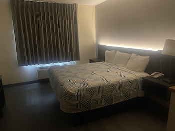 Standard Room, 2 Queen Beds, Non Smoking