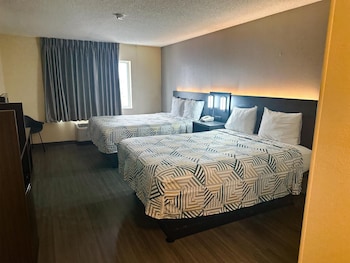 Standard Room, 2 Queen Beds, Non Smoking