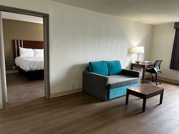 Suite, Multiple Beds, Non Smoking