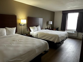Standard Room, 2 Queen Beds, Non Smoking