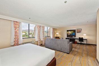 Junior Suite, 1 King Bed