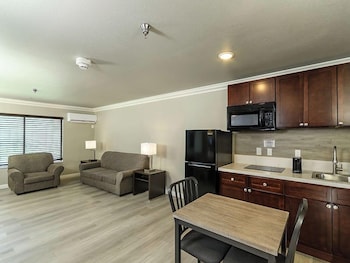 King Bed Extended Stay