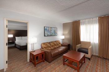 Suite, 1 King Bed, Non Smoking (First Floor)