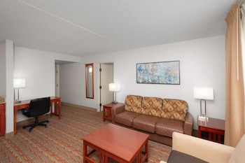 Suite, 1 King Bed, Non Smoking (First Floor)