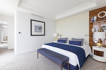 Suite (Suzanna)