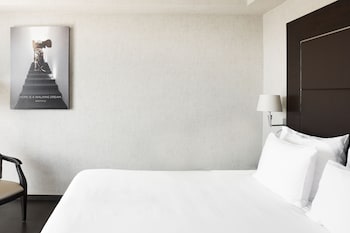 Premium Room (Acropolis View)