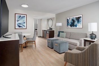 Deluxe Suite, 2 Queen Beds