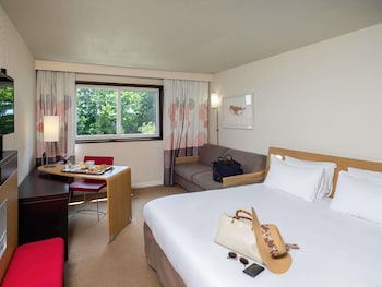 Family Room, Multiple Beds