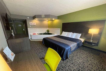 Deluxe Suite, 1 King Bed, Non Smoking