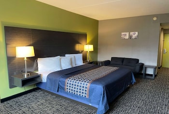 Suite, 1 King Bed, Non Smoking