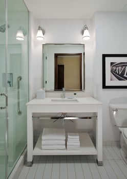 Executive Studio Suite