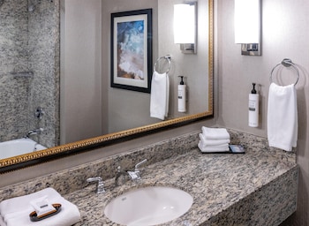 Suite, Multiple Beds, Accessible (Hearing impaired)
