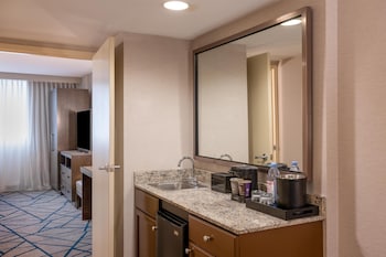 Room, 2 Queen Beds, Non Smoking