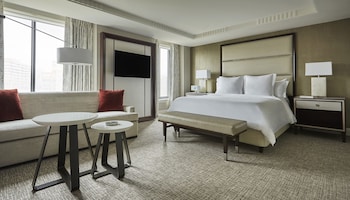 Premier Room, 1 King Bed, Accessible (Grand)