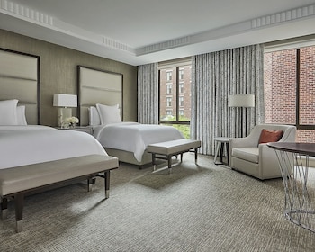 Premier Room, 2 Double Beds (Grand)