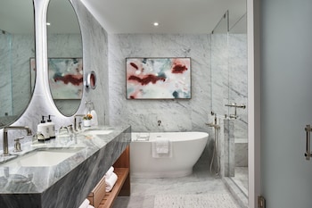 Suite, 1 King Bed (Georgetown)