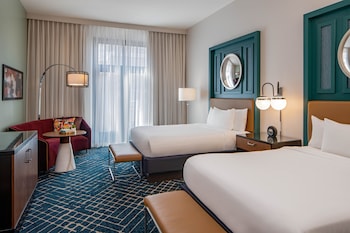 Room, 2 Queen Beds, Balcony