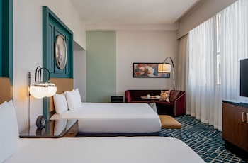 Room, 2 Queen Beds, Accessible, Bathtub