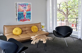 Headliner Suite