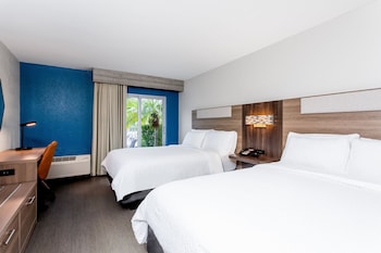 Standard Room, 2 Queen Beds, Pool Access
