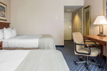 Room, 2 Double Beds, Accessible, Non Smoking