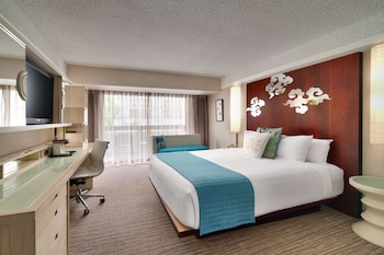 Standard Room, 1 King Bed