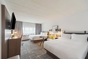 Standard Room, 2 Queen Beds (Worklife)