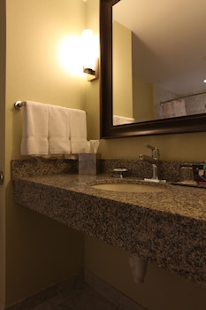 Room, 1 King Bed, Corner (Worklife, Walk-In Shower)