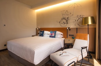 Deluxe Room, 1 King Bed