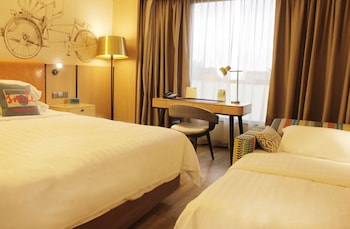 Family Room, 1 King Bed