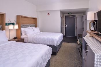 Standard Room, 2 Queen Beds, Accessible (Mobility, Roll-In Shower)