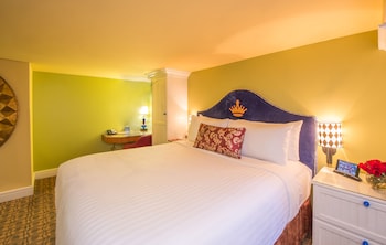 Deluxe Room, 1 King Bed