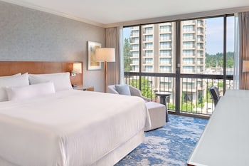 Superior Room, 1 King Bed, Garden View