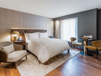 Classic Room, 1 Queen Bed