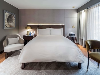 Superior Room, 1 Queen Bed