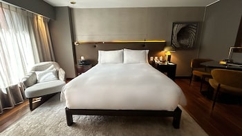 Superior Room, 1 Queen Bed
