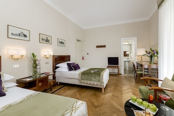 Classic Double or Twin Room