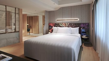 Lifestyle Premier Suite