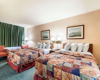 Standard Room, 2 Double Beds, Smoking