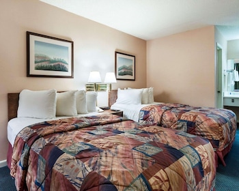 Standard Room, 2 Double Beds, Smoking