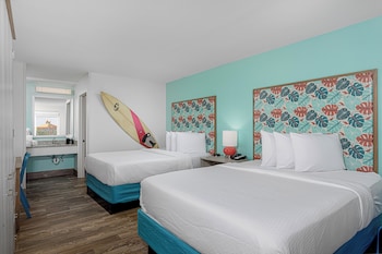 Room, 2 Queen Beds (Upper Floor)