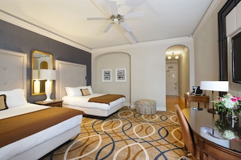 Room, 2 Queen Beds, City View