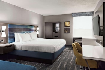 Deluxe Room, 1 King Bed