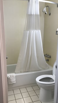 Standard Room, 1 Queen Bed