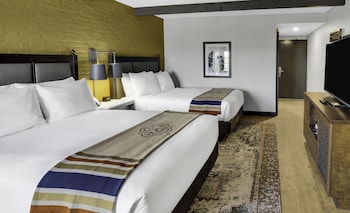 Room, 2 Queen Beds, Accessible (Hearing)