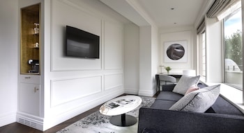 Suite, 1 Bedroom, Balcony